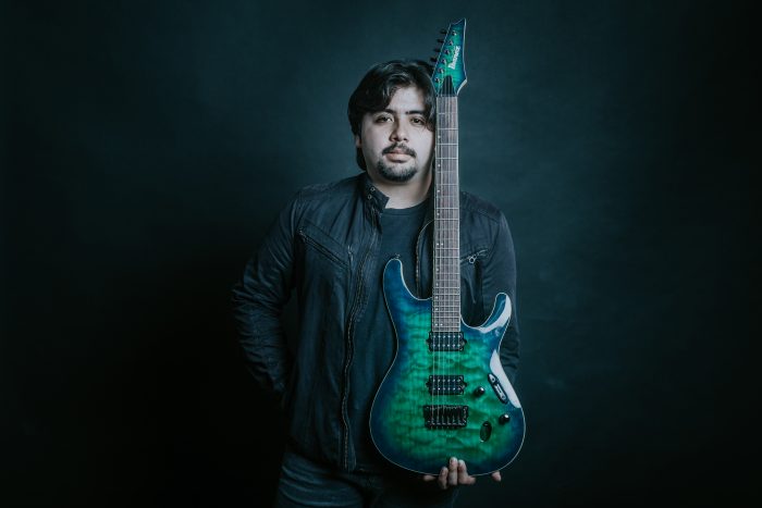 El futuro de Crisálida, su nuevo proyecto Invictor y más: entrevista con el guitarrista Damián Agurto