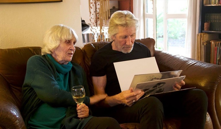 Roger Waters se reunió con Joan Turner y recibió la discografía de Víctor Jara
