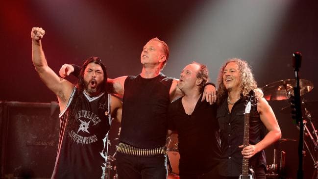 Metallica donará más de 500 mil dólares para ayuda contra los incendios en Australia