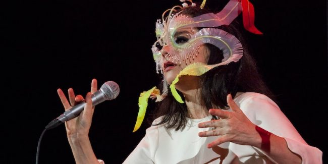 Björk regresa a los shows en vivo para presentar su espectáculo sinfónico «Cornucopia»