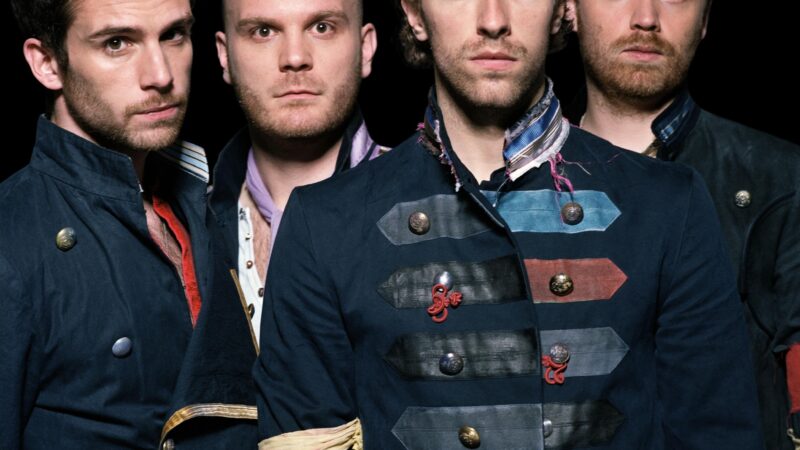 Coldplay presenta otras dos nuevas canciones de su próximo disco
