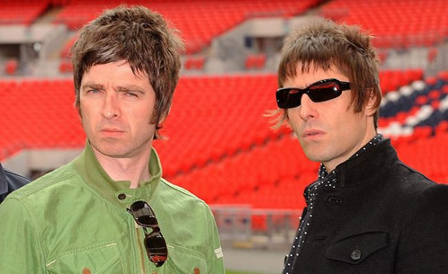 Liam Gallagher afirma que Noel «le ha rogado» por reunir a Oasis y lo harán en 2022