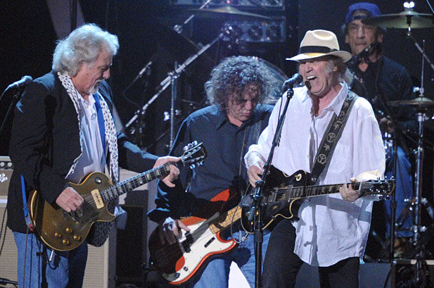 Nuevo disco de Neil Young & Crazy Horse Band será doble