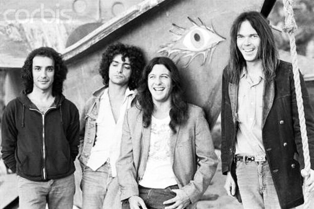 Neil Young y Crazy Horse ya tienen nombre para su nuevo disco: «Americana», revisa más detalles al respecto