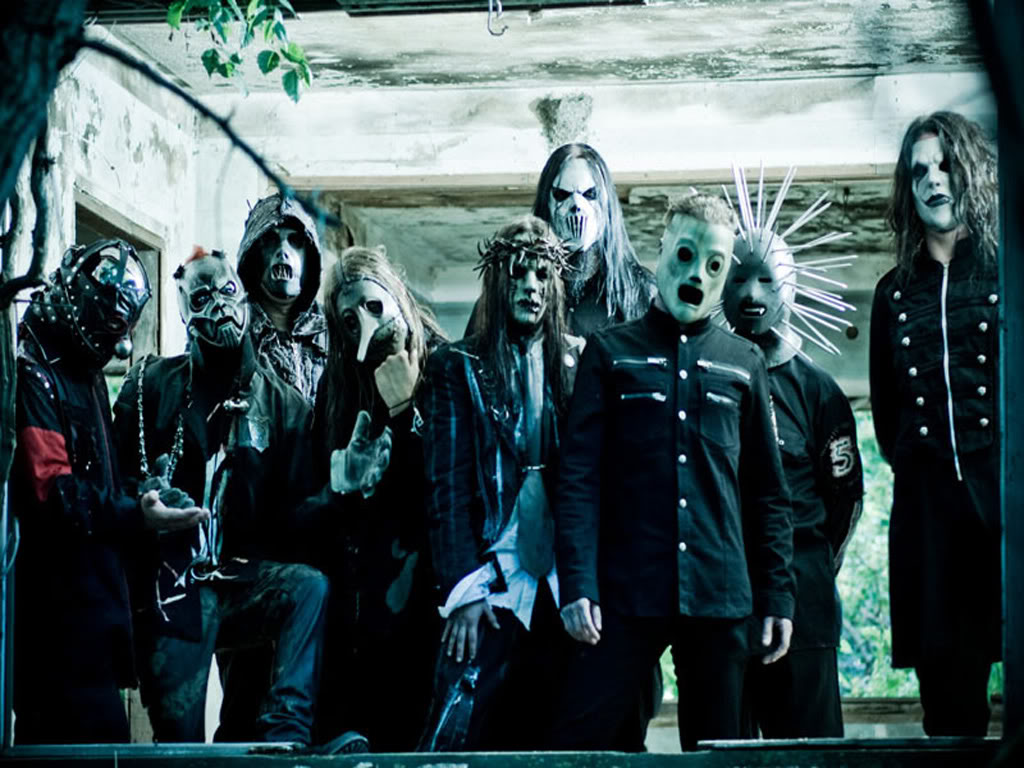 Slipknot lanza álbum de grandes éxitos y libro fotográfico