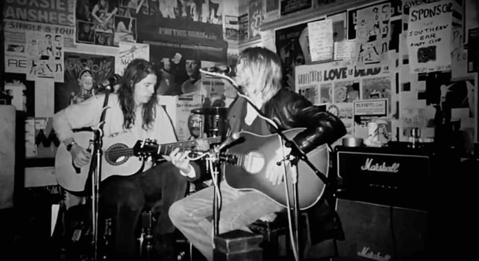 Publican colaboración inédita acústica entre Dave Grohl y Kurt Cobain de hace 26 años