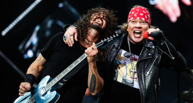 VIDEO: Foo Fighters y Guns N’ Roses se unen en vivo para interpretar «It’s So Easy»