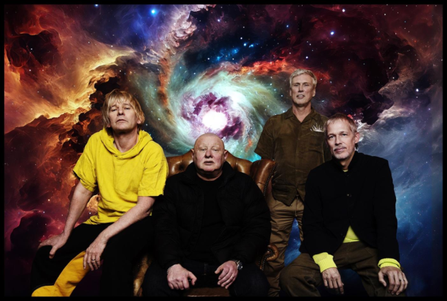 Mantra of The Cosmos: Así suena el nuevo supergrupo de ex-integrantes de Oasis, Happy Mondays y Zak Starkey