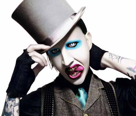 Marilyn Manson anuncia que su nuevo disco «está listo para aterrizar»
