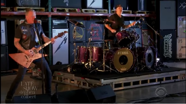 VIDEO: mira el cierre del evento Superbowl 2021 con Metallica haciendo «Enter Sandman»