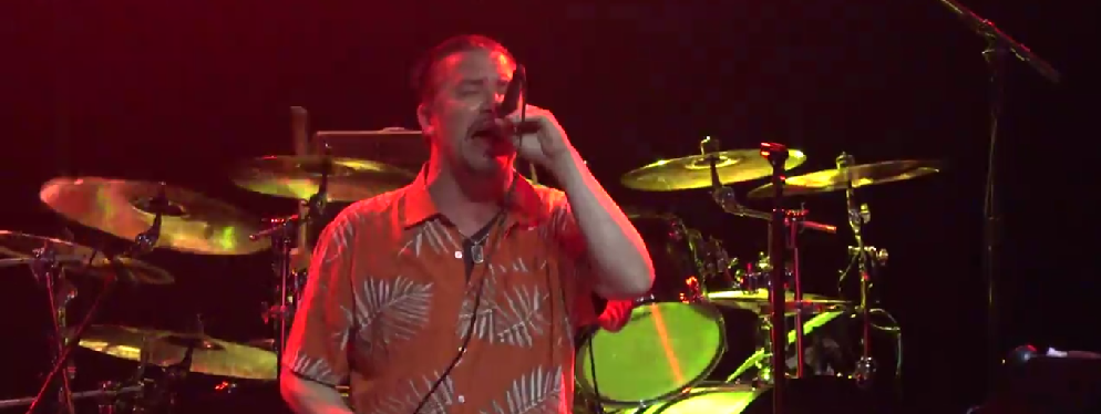 VIDEO: Mira completo el debut de Mike Patton en vivo con Dead Cross