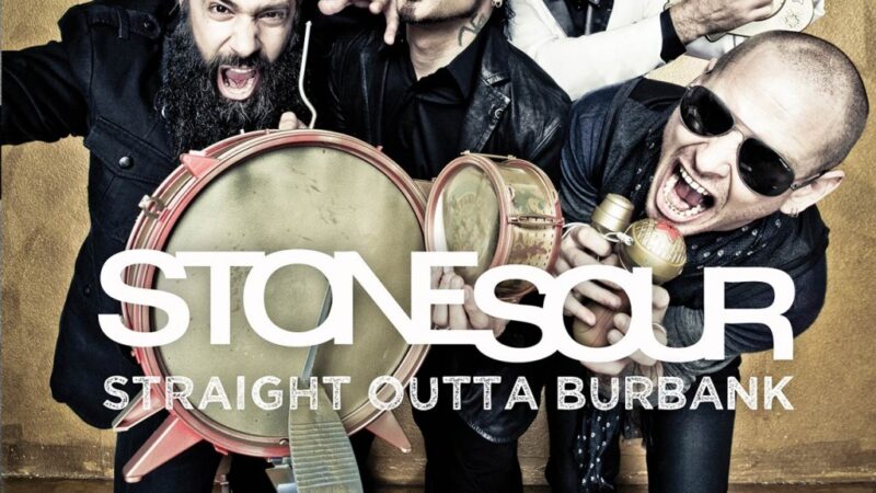 Stone Sour se prueba el traje de doncella haciendo “Running Free” de Iron Maiden