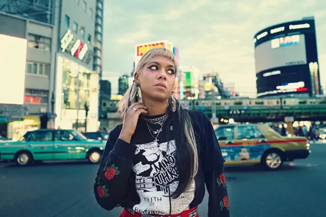 Ecca Vandal lanza nuevo single “MOLLY” ad portas de su debut en Sudamérica en festival junto a Limp Bizkit