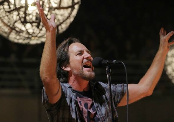 VIDEOS: Los mejores momentos que nos dejó el regreso de Pearl Jam a Chile