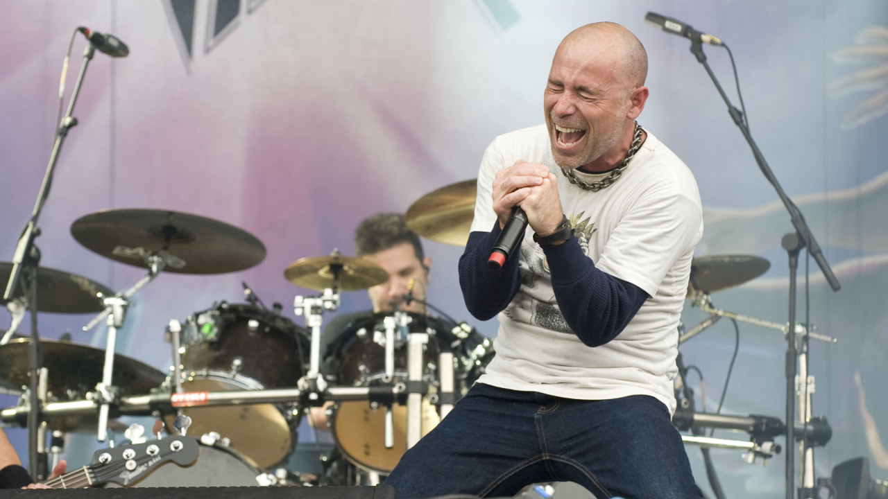 John Bush y Charlie Benante reviven temas de «Sound of White Noise» de Anthrax  en vivo