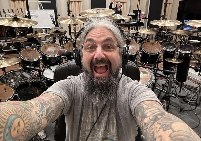 Mike Portnoy y el nuevo álbum de Dream Theater: «¡Estamos muy impresionados con lo que hemos creado!»
