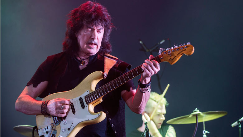 Ritchie Blackmore lanzará material nuevo con Rainbow con el chileno Ronnie Romero como vocalista