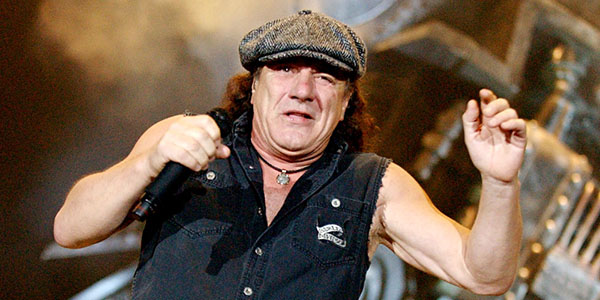 AC/DC cancela shows de forma urgente debido a serios problemas auditivos de Brian Johnson