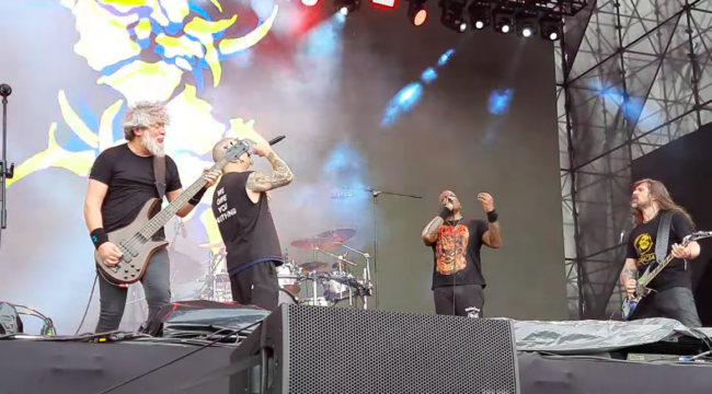 VIDEO: Sepultura comparte con miembros de Pantera, Anthrax y Trivium en el Knotfest Brasil