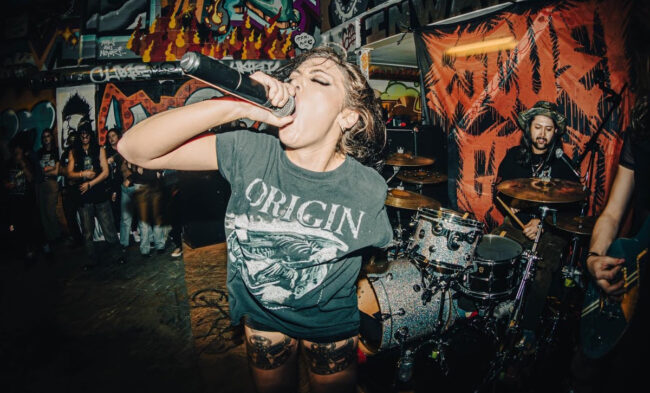 «Concept of God»: el brutal nuevo single de Escuela Grind que emprende contra las instituciones religiosas