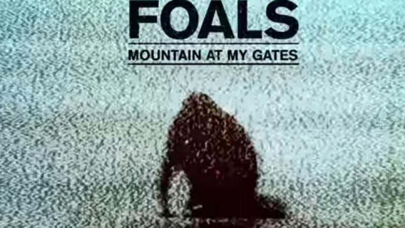 Foals estrena nuevo sencillo, escucha ‘Mountain at My Gates’