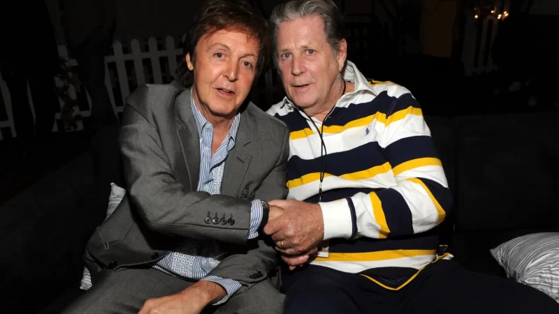 Paul Mc Cartney y sus palabras de homenaje a  Brian Wilson: «Lo adoraba y tuve el privilegio de estar cerca de su brillante luz durante un tiempo»