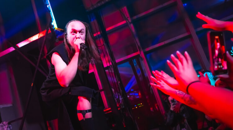 Molchat Doma en Chile: Bailando entre las sombras