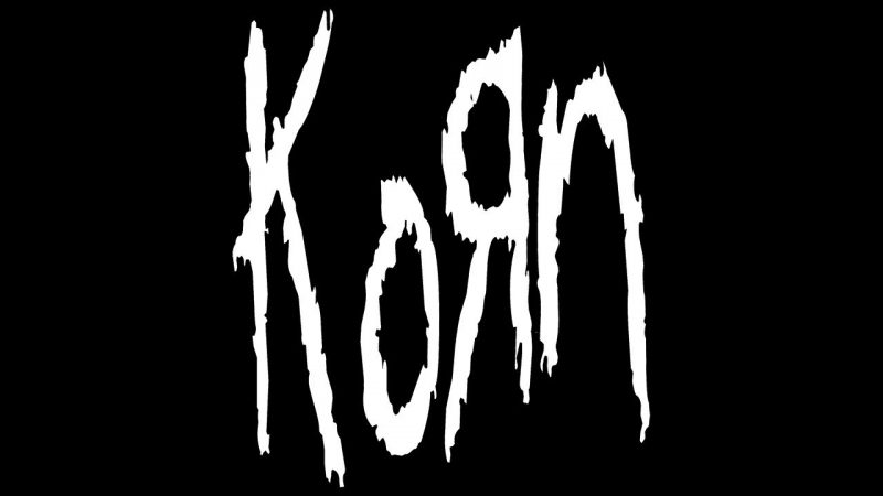 Jonathan Davis recrea y explica el momento de la creación del logo de Korn