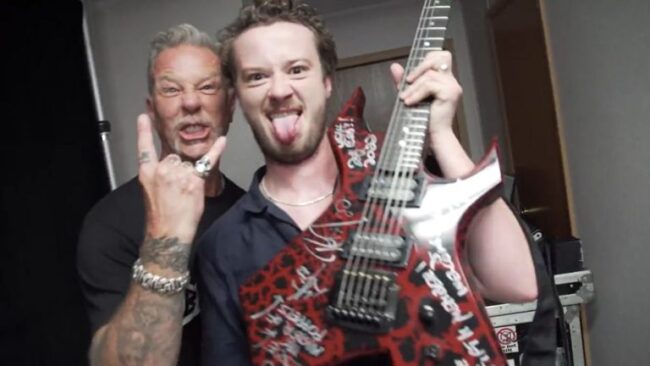 Y finalmente ocurrió: Joseph Quinn se unió a Metallica para interpretar «Master of Puppets»