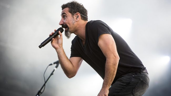 Serj Tankian finalmente libera su nuevo EP: escucha «Elasticity»