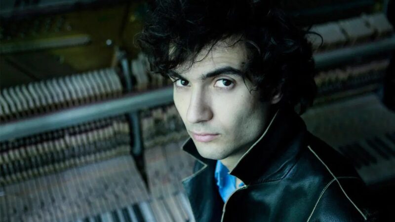 Influencias, sonidos y colaboraciones: Black Sabbath y Deep Purple son parte del camino que traen a Tigran Hamasyan nuevamente a Chile