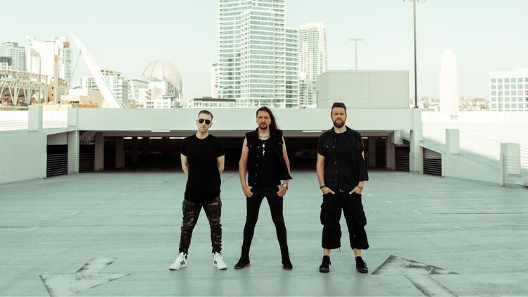 Entrevista con Wheel: «Realmente obtendrás la experiencia completa viéndonos tocar en vivo»