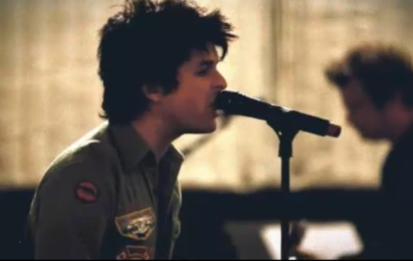 Green Day y su nuevo video: “Nuclear Family”