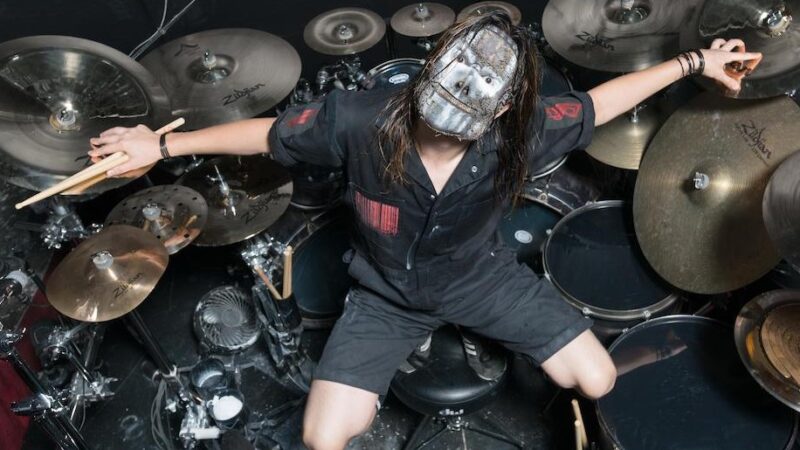 Baterista de Slipknot sangra durante las grabaciones del nuevo disco