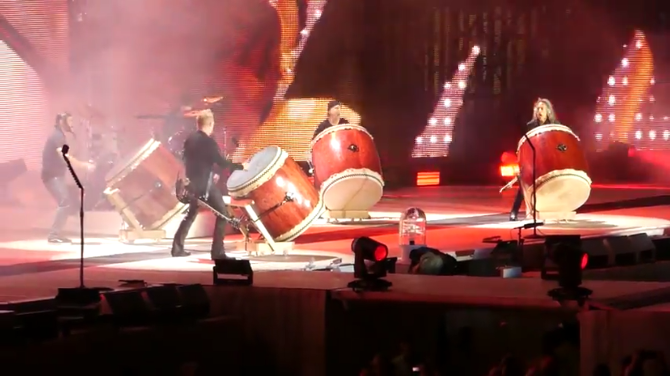 VIDEO: Metallica se convirtió en una banda completa de tambores gigantes en su show en Philadelphia