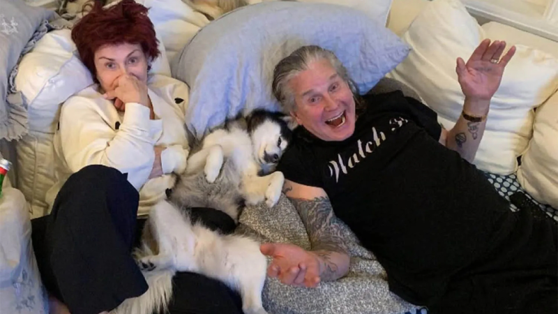 Sharon Osbourne despide a su amado Elvis, el fiel compañero que acompañó a los Osbourne por 14 años