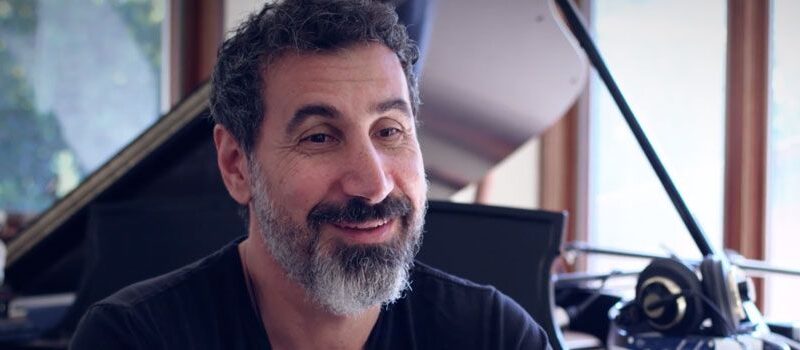 Serj Tankian emite extenso comunicado acerca del pasado, presente y futuro de System of a Down
