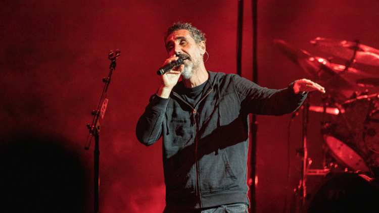 System Of A Down rindió homenaje a Ozzy Osbourne tocando «Snowblind» de Black Sabbath por primera vez en más de 20 años